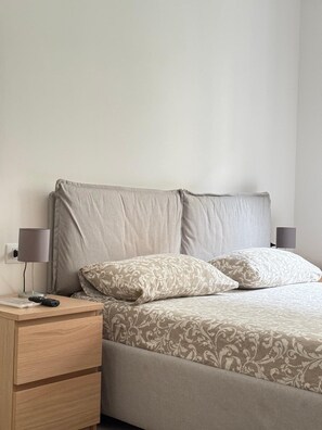 2 間睡房、熨斗/熨衫板、Wi-Fi、床單