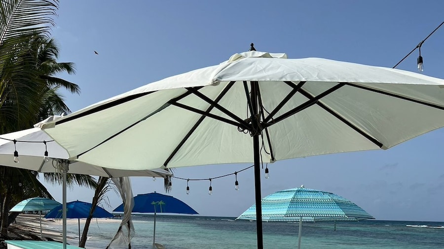 Casa Rosada Beach Front