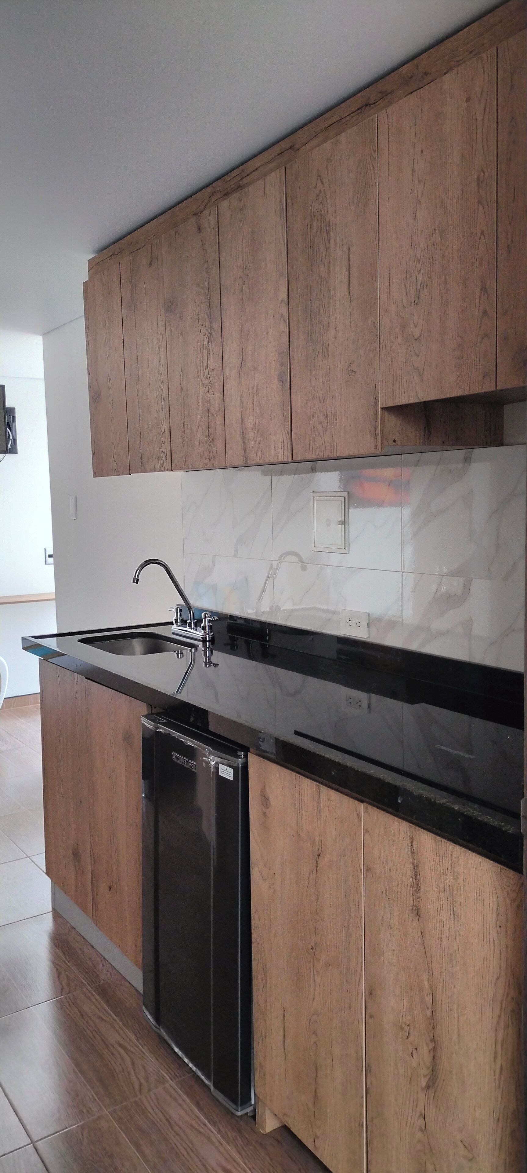 Junior Apartment | Private kitchen | Mini-fridge, stovetop, cookware/dishes/utensils