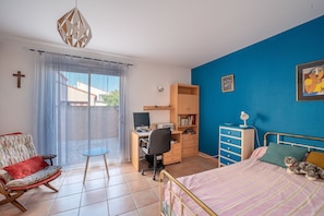 3 chambres, fer et planche Ă repasser, Wi-Fi gratuit