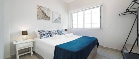 3 quartos, ferros/tábuas de passar roupa, Wi-Fi de cortesia