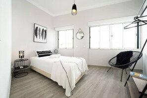 3 bedrooms, iron/ironing board, free WiFi, bed sheets - This apartment is a 3 bedroom(s), 1 bathrooms, located in Portimão, Faro. (Portimao)