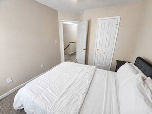 3 bedrooms, iron/ironing board, WiFi