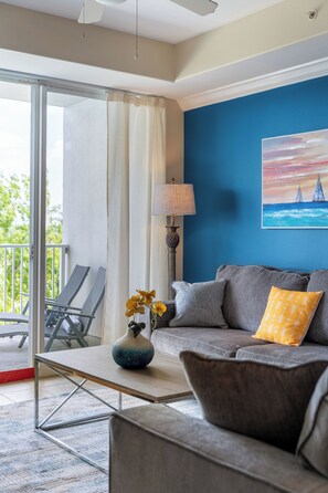 تلفزيون ذكي، كُتُب، ستيريو