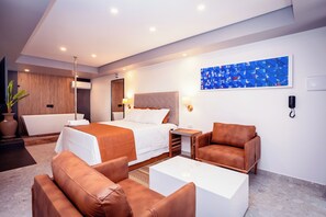 Deluxe Room, Bathtub