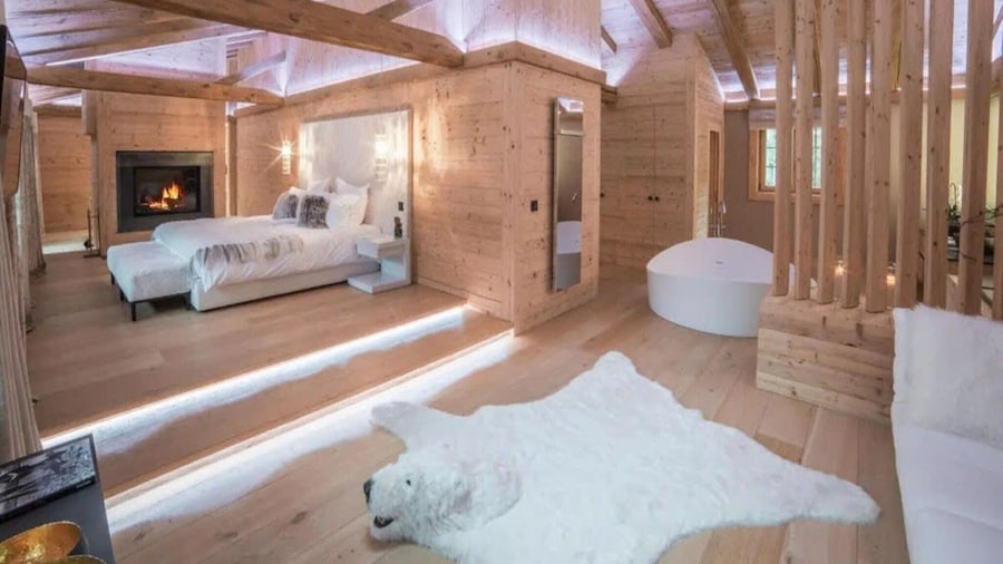 Superior Chalet With Views