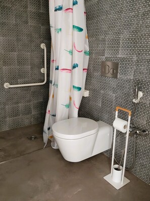Shower, eco-friendly toiletries, hair dryer, towels
