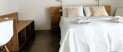 1 chambre, bureau, Wi-Fi gratuit, draps fournis