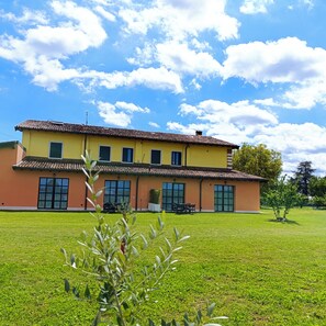 Exterior - La Crosona 1 Accessible Apartment in the Countryside (Lazise)
