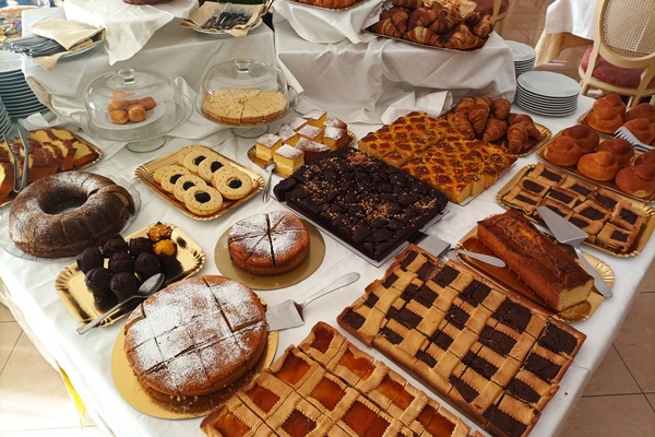 Breakfast buffet