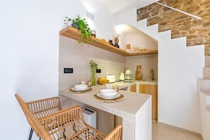Fridge, coffee/tea maker, electric kettle, toaster