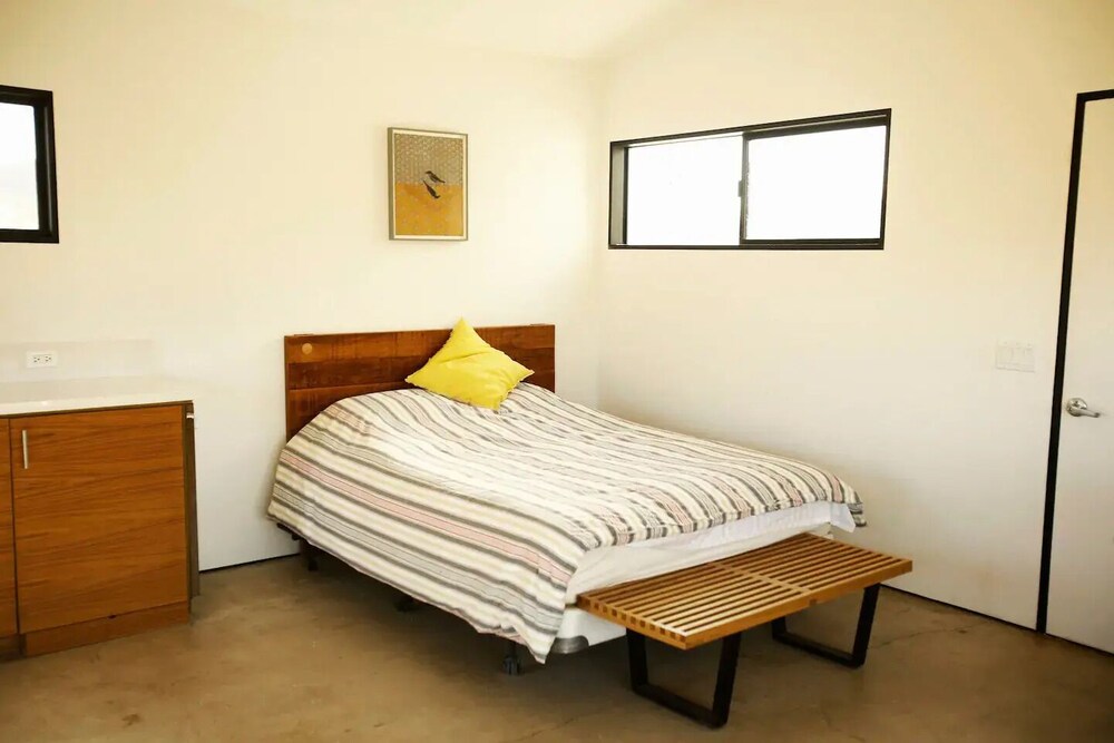 Private cabin on 5 acres with AC in Joshua Tree San Bernardino County