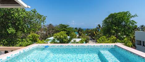 Alberca al aire libre