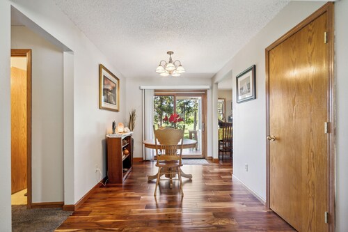 Charming 4-bedroom house with High Speed WiFi in Marion