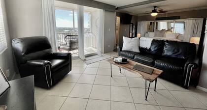 Penthouse condo, Gulf and Intercostal views, Bonita Beach and Tennis Club
