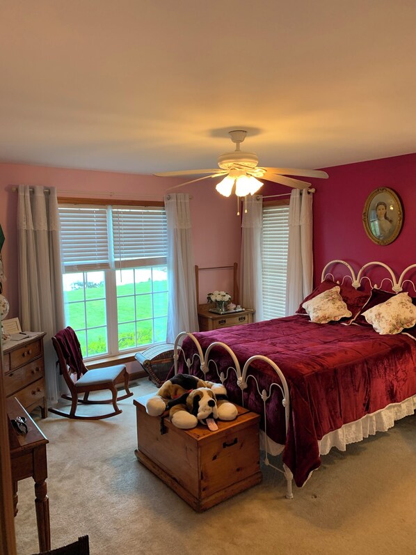 1 bedroom, desk, iron/ironing board, free WiFi