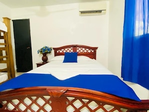8 habitaciones, wifi y ropa de cama 
