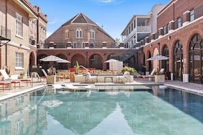 Pool - Spacious 2BR Suite in Historic New Orleans Area (New Orleans)