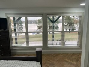 8 quartos, Wi-Fi de cortesia, roupa de cama