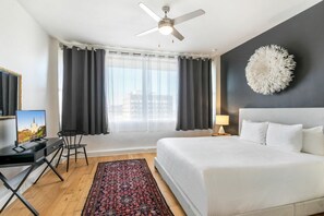 1 chambre, fer et planche à repasser, Wi-Fi, draps fournis