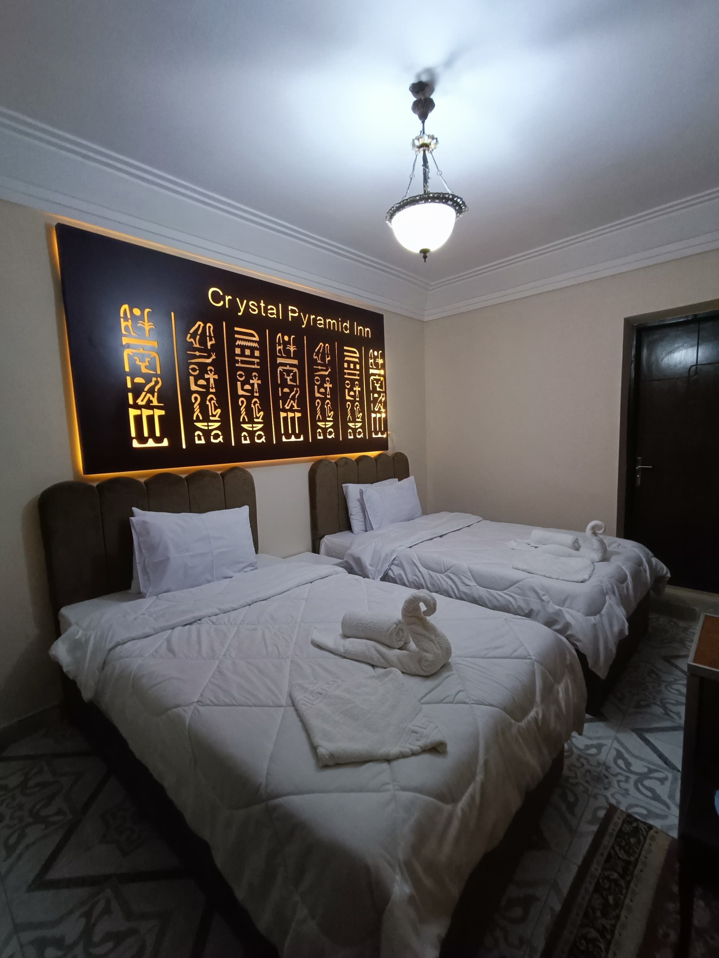 Photo - Crystal pyramid inn