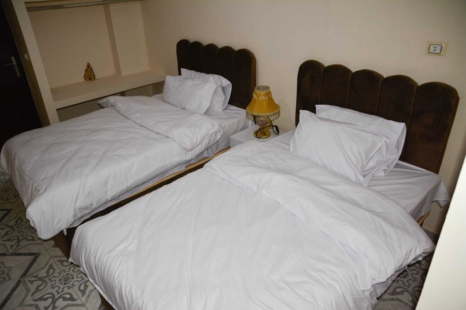 Photo - Crystal pyramid inn