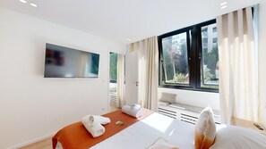1 bedroom, desk, iron/ironing board, WiFi