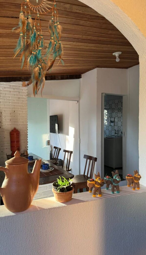 Dining - Charming , confortable , relaxing , quiet & by the ocean , the Studio Casazul
(Salvador)