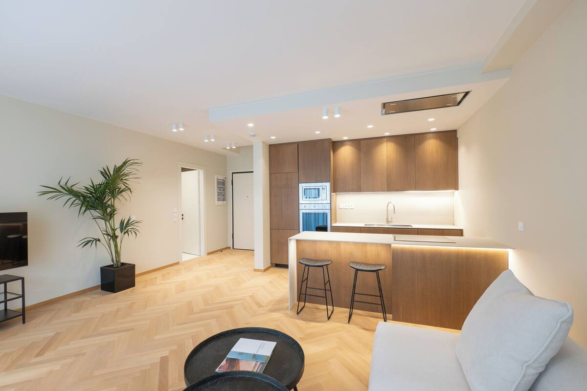 Design Apartment | Living area | 42-inch Smart TV with satellite channels, Netflix, streaming services