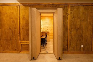 Interior - The Perfect Modern Killington Getaway
Hot tub-Sauna-Movie Room-Speakeasy-VIEWS! (Killington)