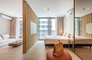 Deluxe-Studio | 1 Schlafzimmer, Schreibtisch, laptopgeeigneter Arbeitsplatz