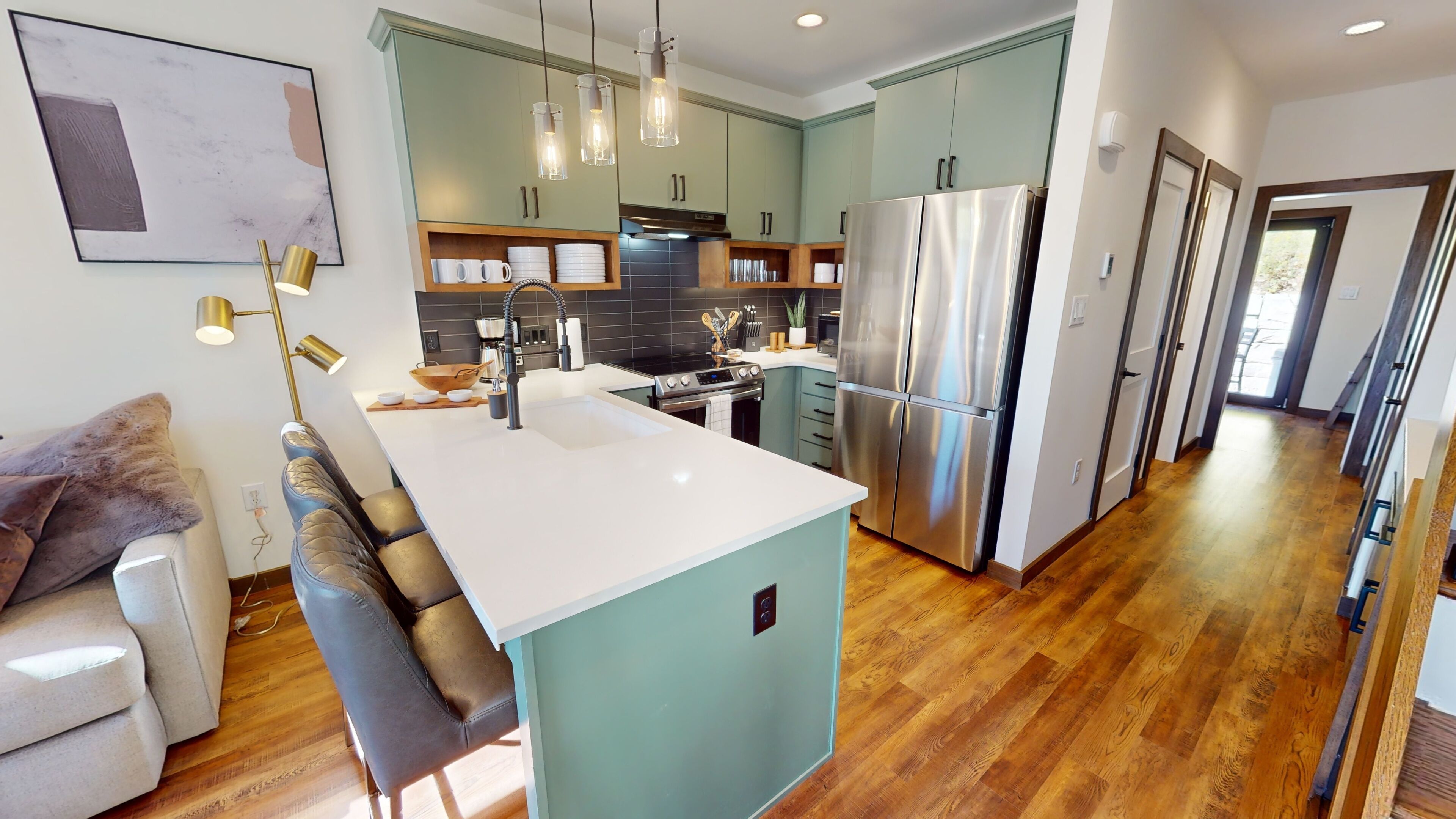 Kühlschrank, Mikrowelle, Ofen, Geschirrspüler