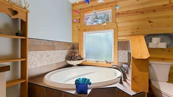 House, Multiple Beds, Patio, Garden View (Welcome Home Cottage) | Bathroom