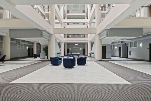 Downtown Indy 2BR-Stadium, Convention - Arcade Games, Skywalk Access