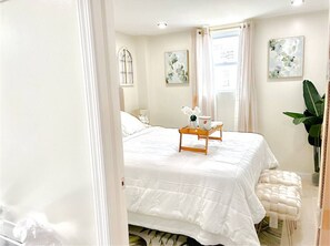 1 bedroom, in-room safe, desk, iron/ironing board