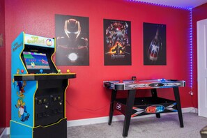 Spielezimmer