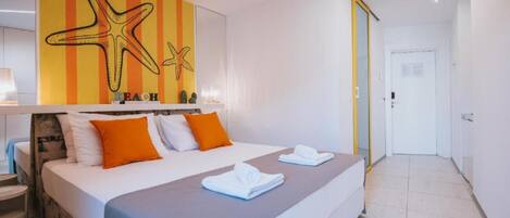 1 soverom, strykejern/-brett, internettilgang og sengetøy