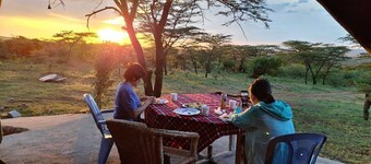 we we are located at maasaimara 1.5 km from the main entrance