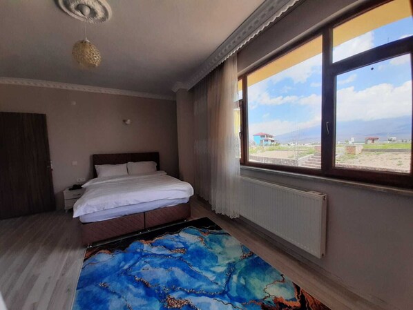 Standard Double or Twin Room, Mountain View - Parasut Village Hotel (Dogubayazit)