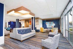 Exterior - Holiday Inn Express & Suites Cedar Rapids NE – Marion by IHG (Marion)