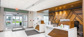Holiday Inn Express & Suites Cedar Rapids NE – Marion by IHG