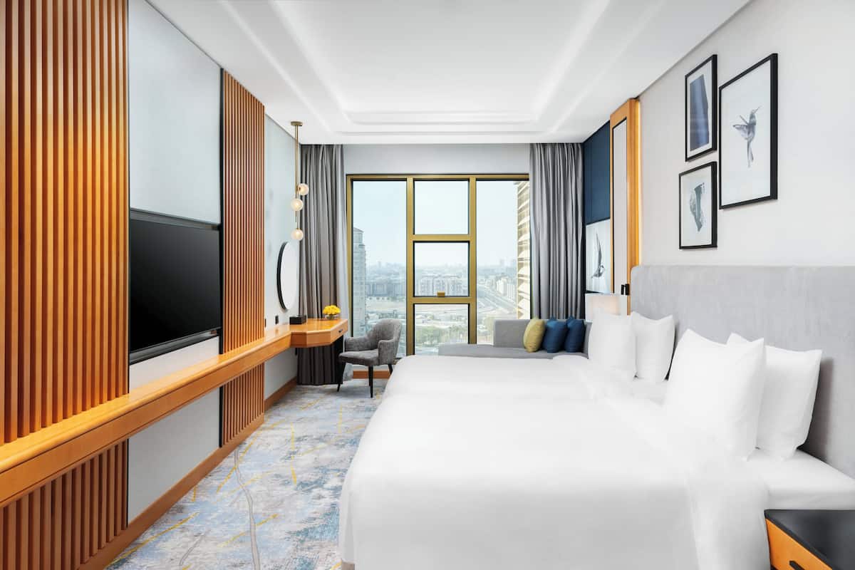 Grand Room, 2 Twin Beds | Free minibar items, in-room safe, desk, laptop workspace