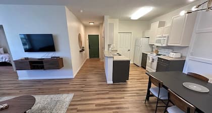Upgraded! Quiet Southern Dunes Condo