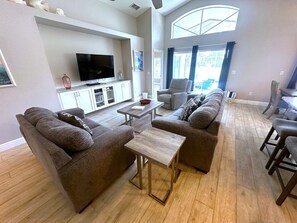 独立别墅, 多张床, 使用泳池, 泳池景观 | 起居区