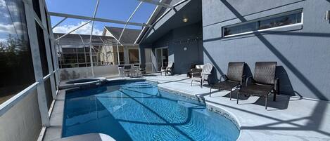 สระว่ายน้ำ