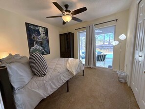 Hus, flere senger, adgang til basseng, bassengutsikt | 3 soverom, individuelt dekorert og individuelt innredet