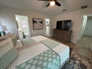 House, Multiple Beds, Pool Access, Pool View