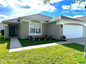 Exterior - 3067bal South Facing Pool & Spa - Free Pool Heat Special!! (Haines City)