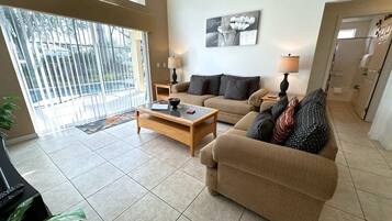 House, Multiple Beds, Pool Access, Pool View | Living area