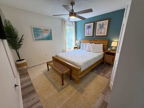 House, Multiple Beds, Pool Access, Pool View | 3 bedrooms, individually decorated, individually furnished, bed sheets - Updated Southern Dunes Pool Home (Haines City)